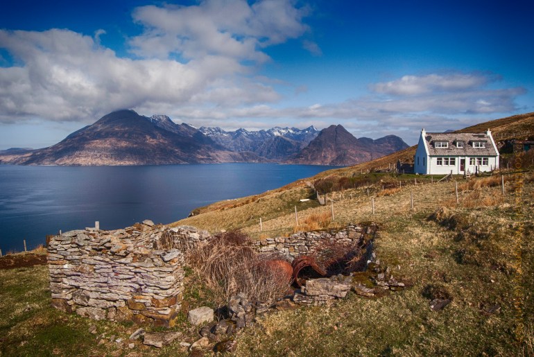 One of the Elgol series of images which I cant make my mind if I like the view is great but is the foreground interesting or just a distraction. 